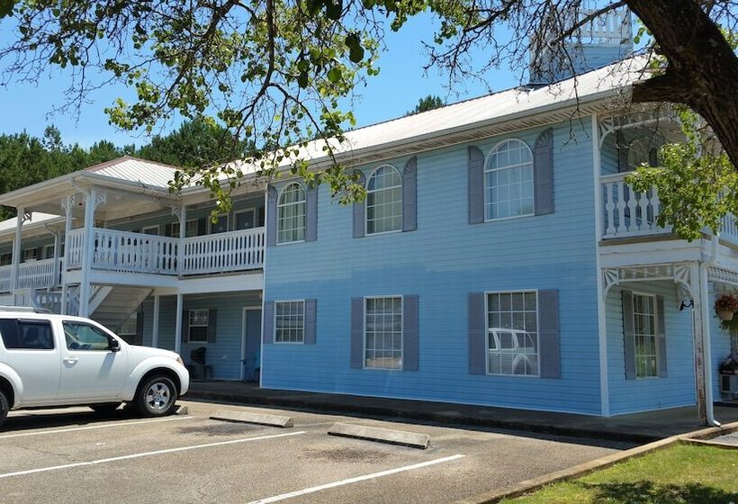 فندق على الطريق Victorian Inn