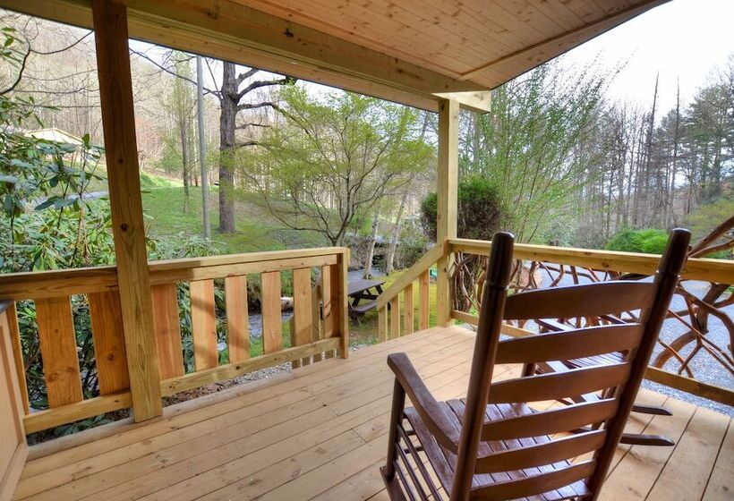 Panther Creek Cabins