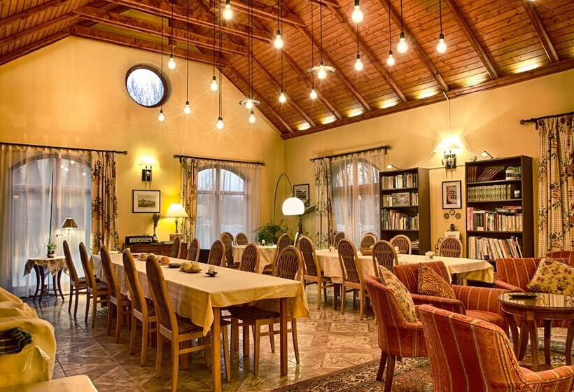 بنسيون Erdei Guesthouse