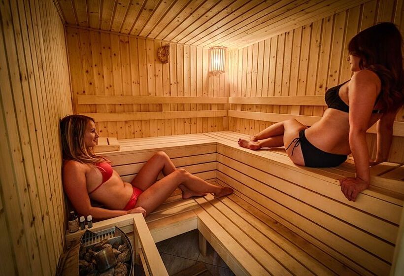 بنسيون Erdei Guesthouse