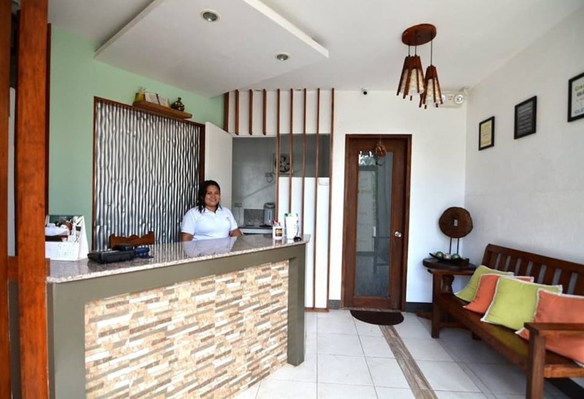 ペンション Highway To H Inn   Danao