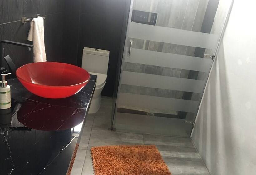 پانسیون Ica Adventures