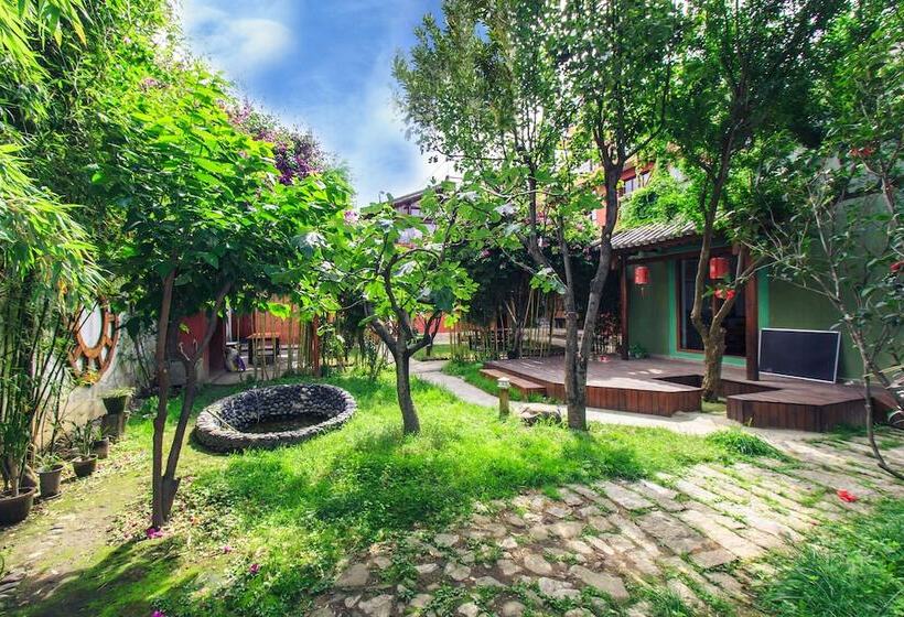 بنسيون Ooh Countryard Inn