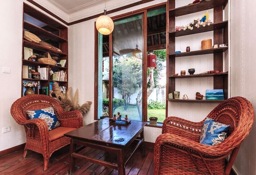 بنسيون Ooh Countryard Inn