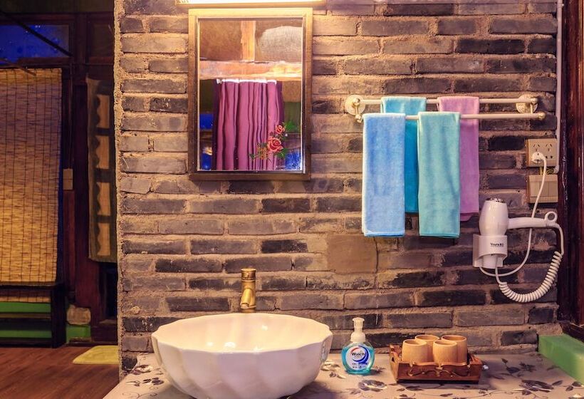 بنسيون Ooh Countryard Inn