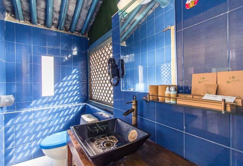 بنسيون Ooh Countryard Inn