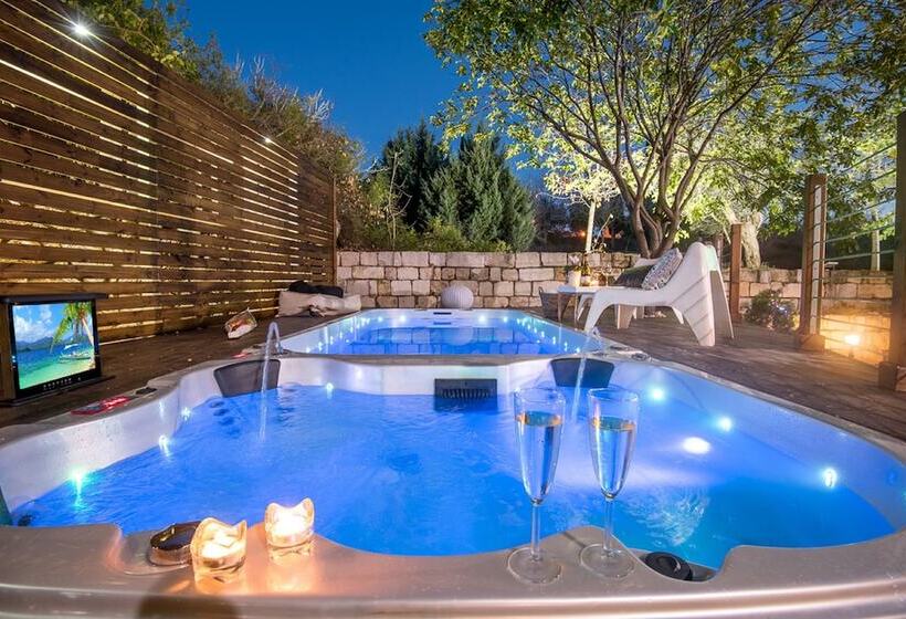 Пансион Osnata Boutique Suites