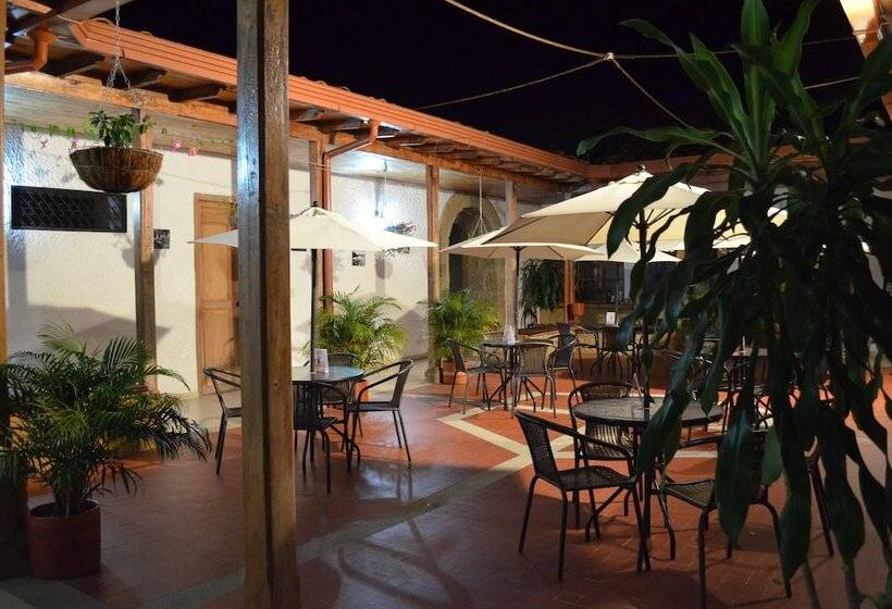 ペンション Posada San Fernando