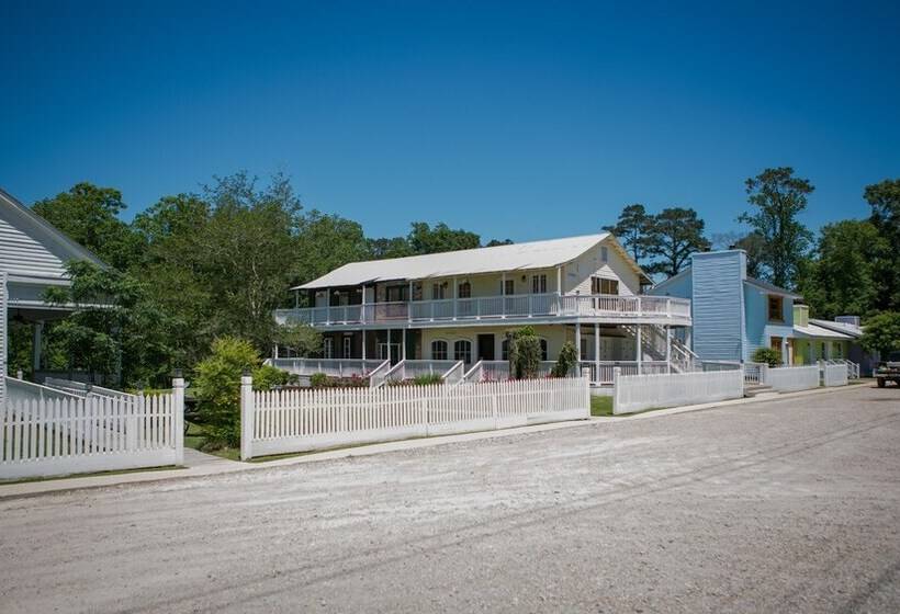 بنسيون Village Studios