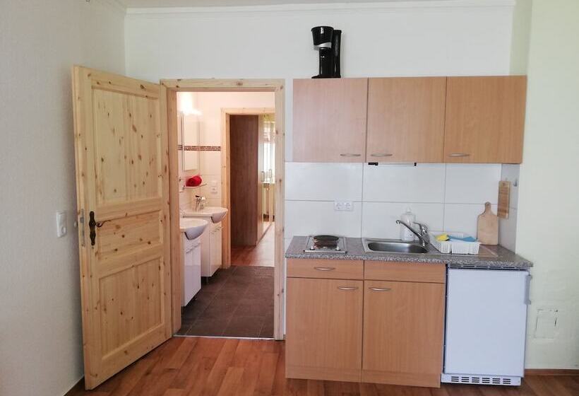 Pension, Seminarräume & Käsemanufaktur Im Leezener Hof