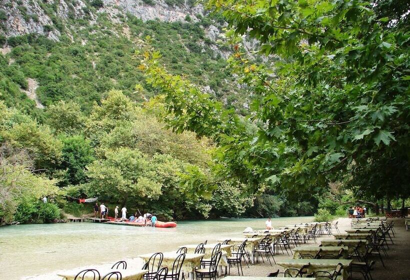 Piges Hotel At Acheron Springs