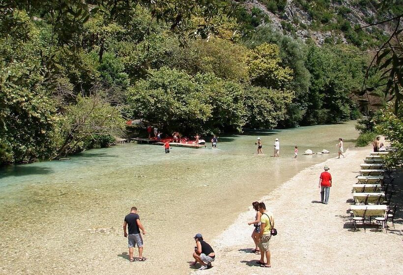 Piges Hotel At Acheron Springs