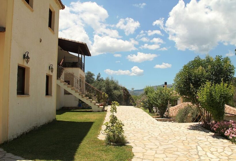 Piges Hotel At Acheron Springs