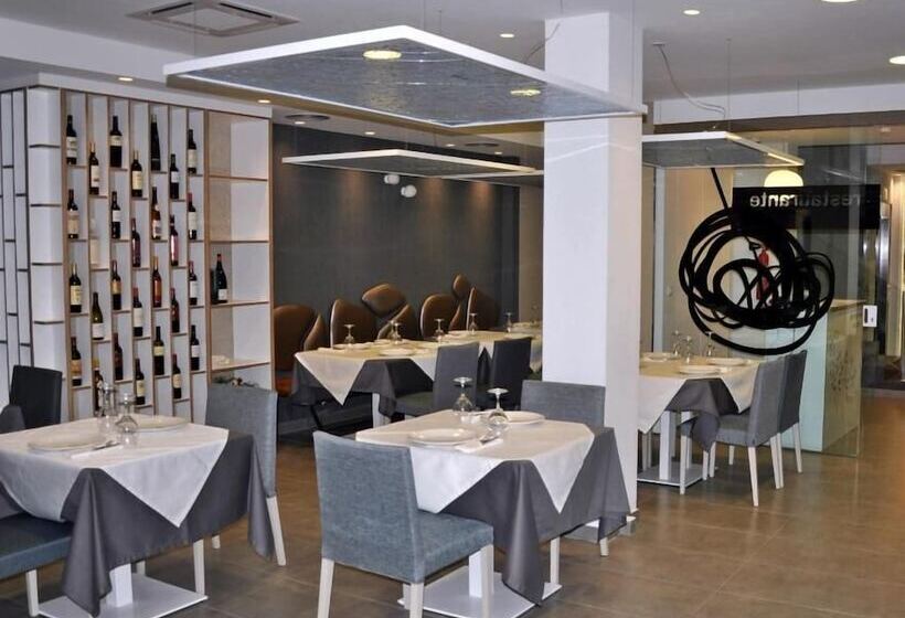 住所  De Encanto A De Loló