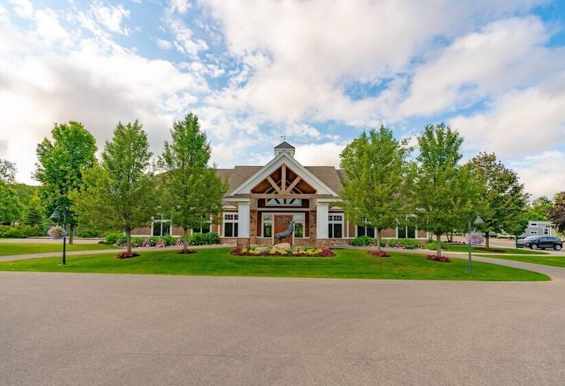 אתר נופש Sun Outdoors Petoskey Bay Harbor