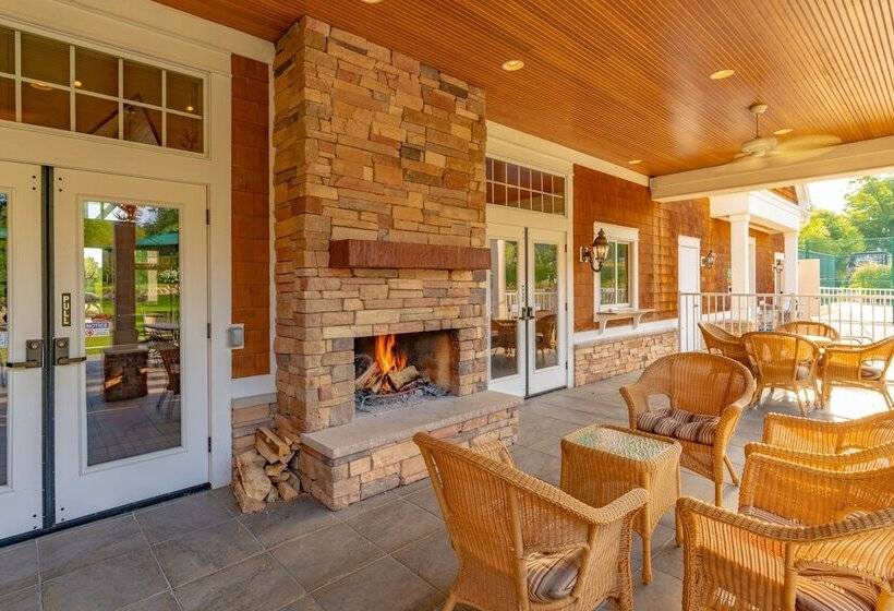 منتجع Sun Outdoors Petoskey Bay Harbor