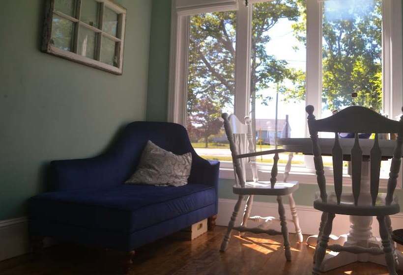 Sea Glass Bed And Breakfast