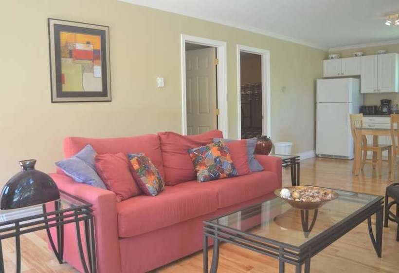 Sea Parrot Ocean View Resort