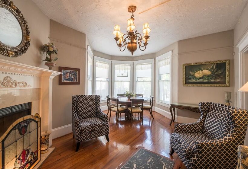 ベッドアンドブレックファースト Southern Wind Inn