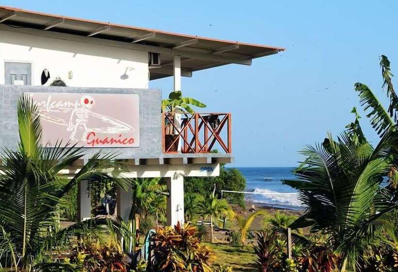 Surfcamp Guanico   Hostel
