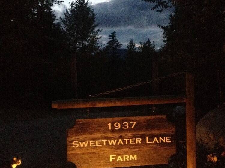 Sweetwater Lane Farm B & B
