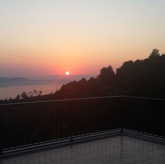 Ugurlubey Butik Dag Oteli