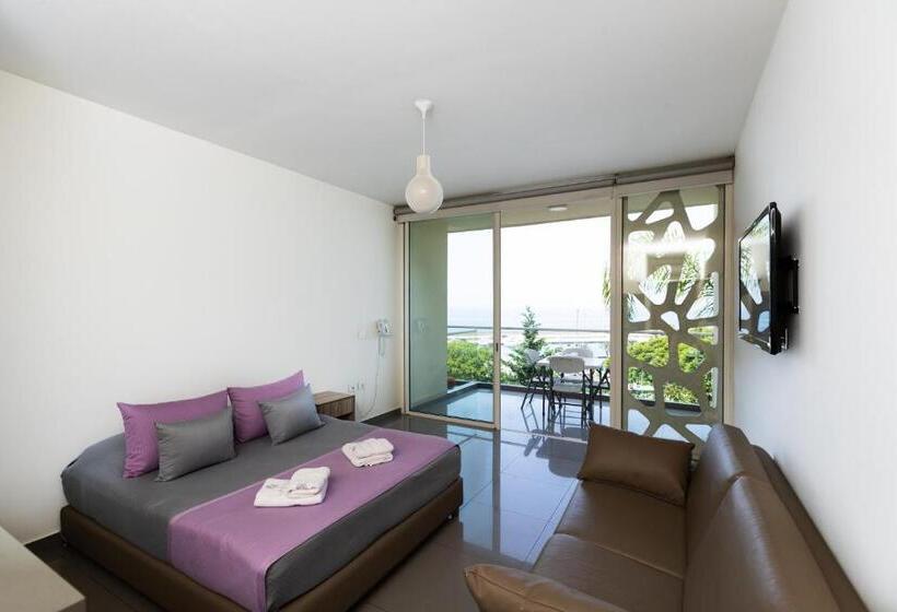 Whitelace Resort