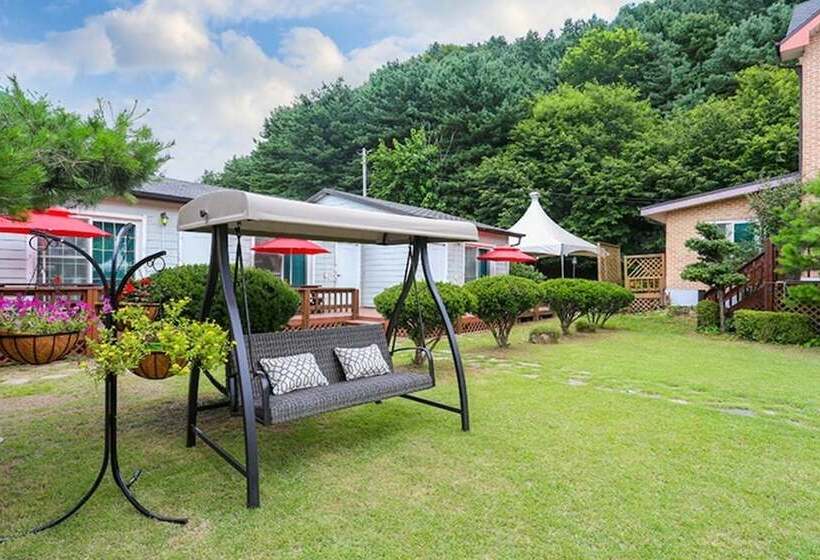 Yangpyeong Moegaram Pension