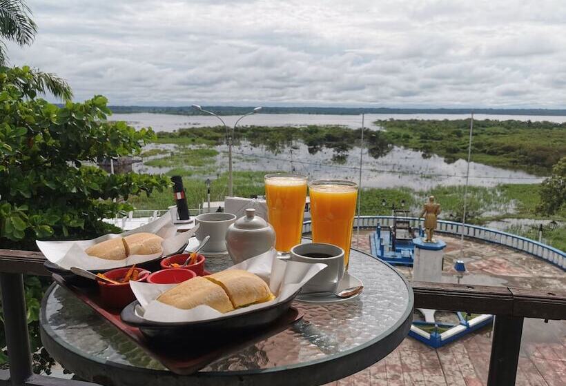 هاستل El Cauchero