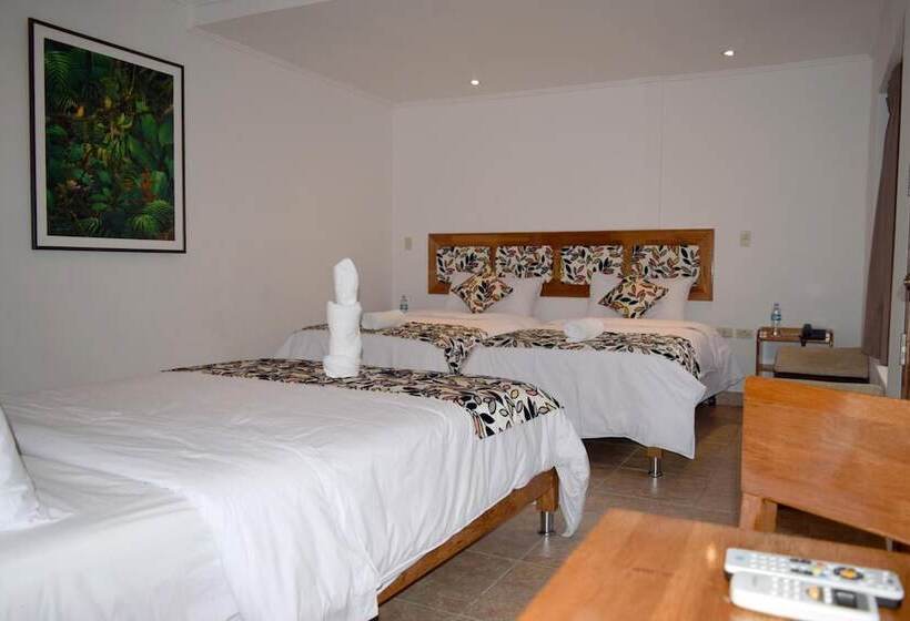 هاستل Jungle House By Explorama