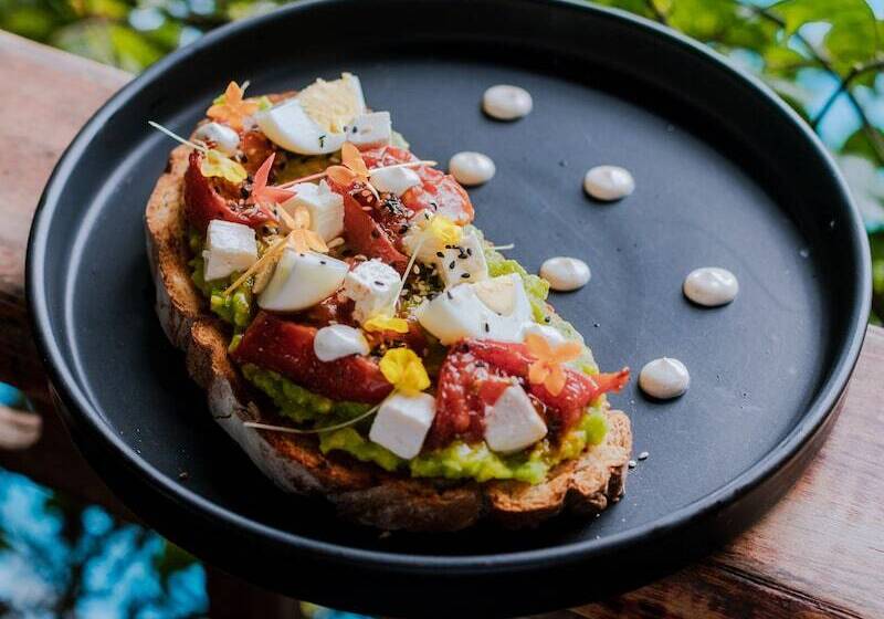 Bambuda Lodge   Hostel