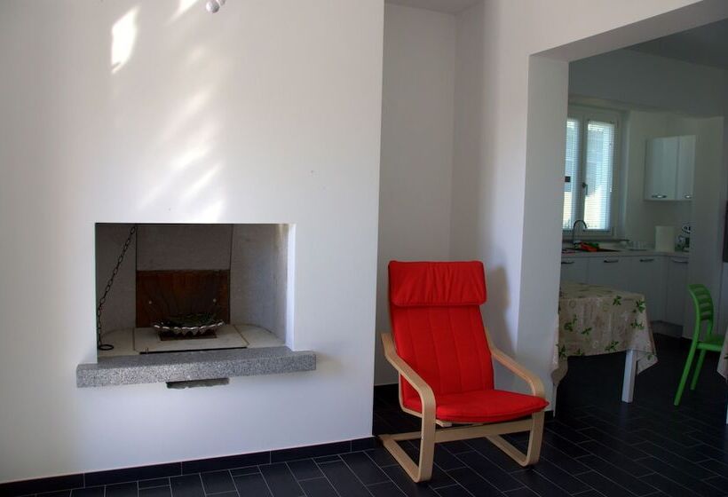 مبيت وإفطار Affittacamere Nonna Laura