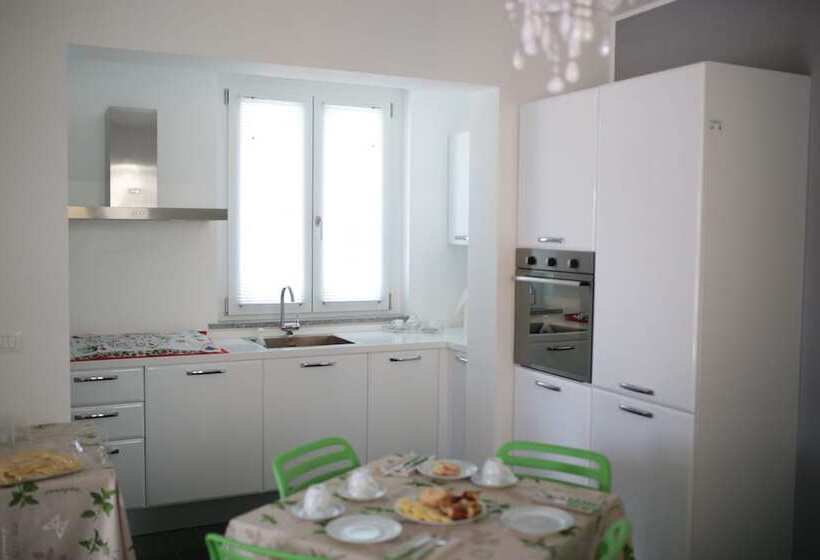 مبيت وإفطار Affittacamere Nonna Laura