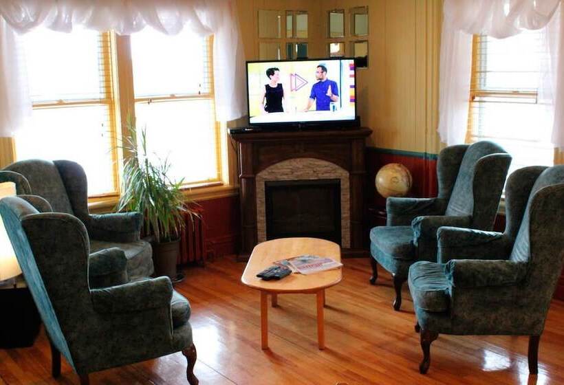 مبيت وإفطار Auberge La Coulee Douce