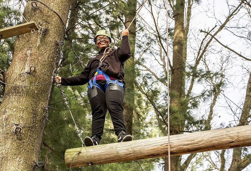 ベッドアンドブレックファースト Four Mounds Inn