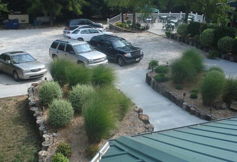 צימר Indian Creek Village Winery