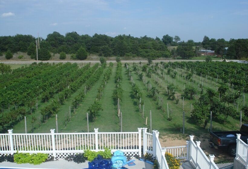 צימר Indian Creek Village Winery