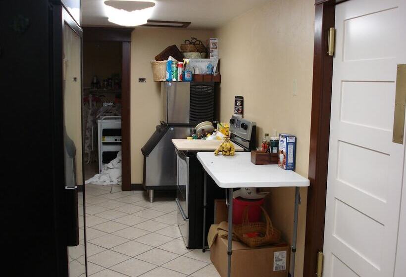 צימר Indian Creek Village Winery