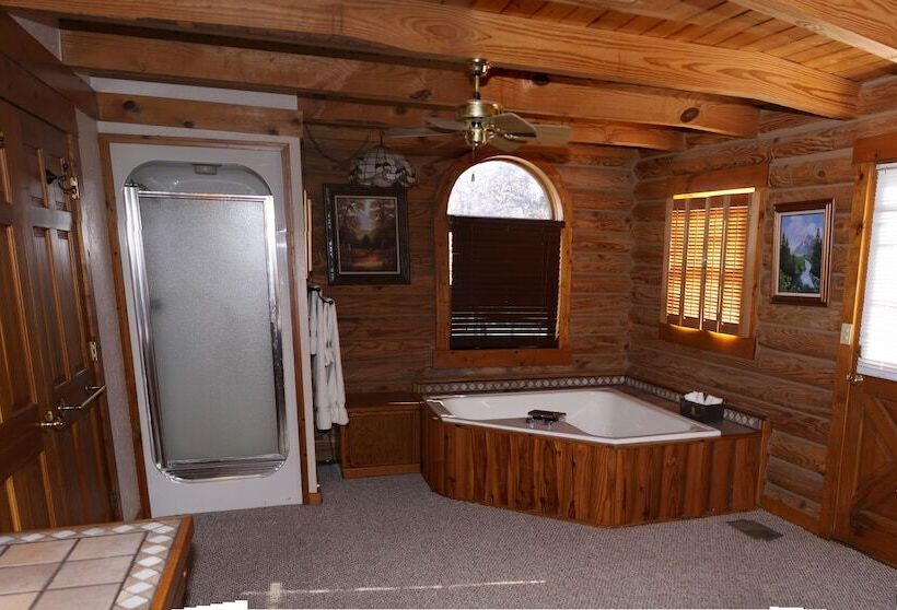 צימר Indian Creek Village Winery