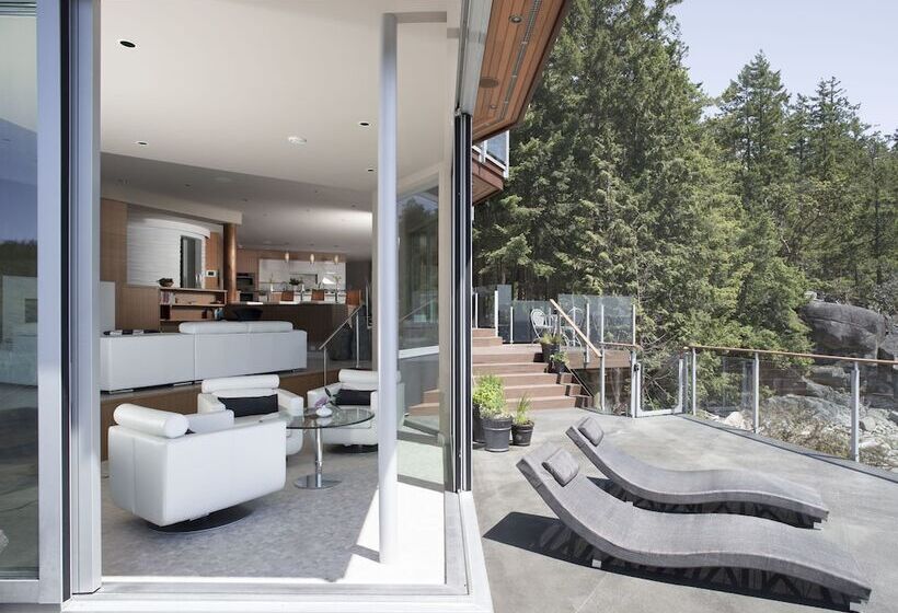 צימר Pointhouse Suites On Sargeant Bay