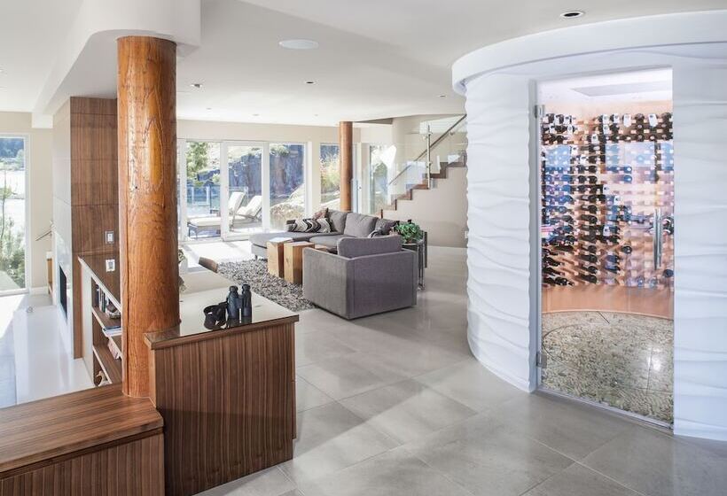 צימר Pointhouse Suites On Sargeant Bay