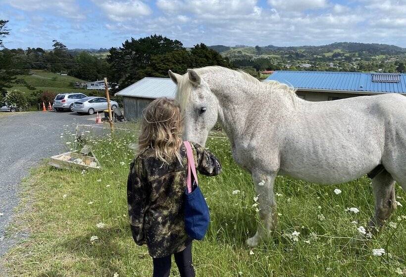 צימר Pukeatua Farmstay
