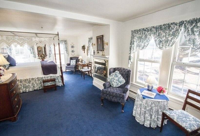 مبيت وإفطار Rosewood Country Inn