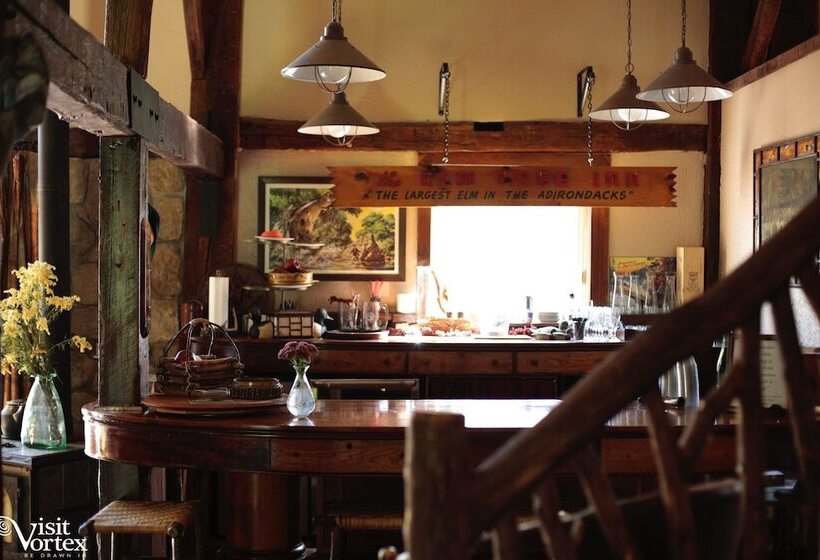 مبيت وإفطار Saint Huberts Lodge