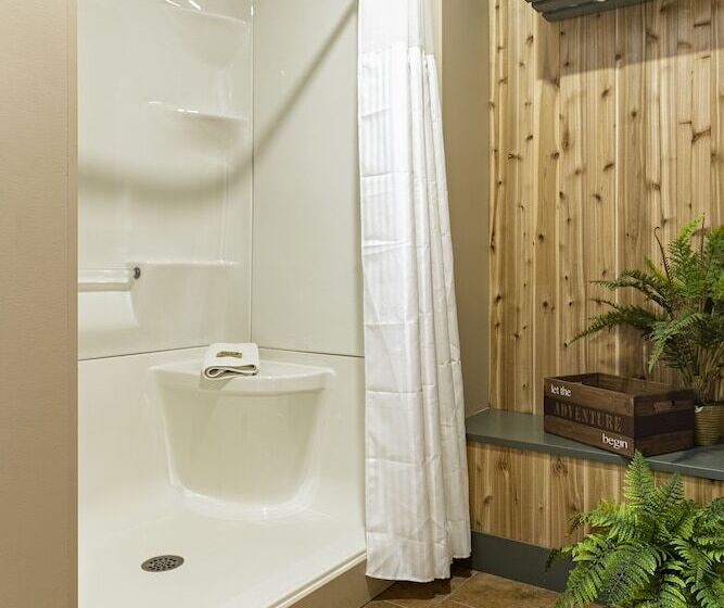 مبيت وإفطار Shamrock Suites