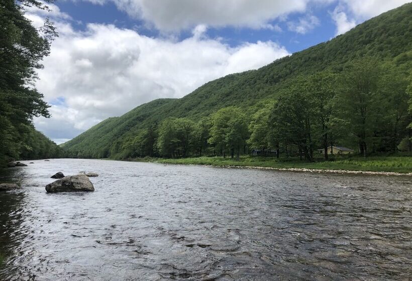 Big Intervale Fishing Lodge