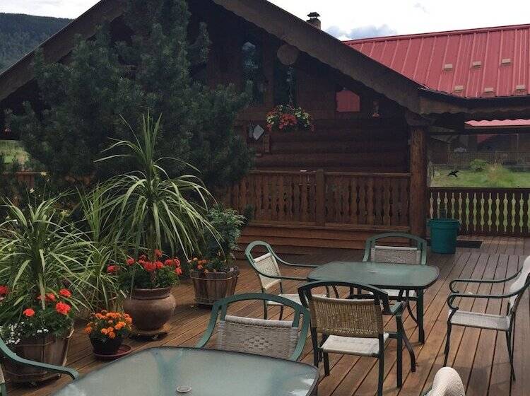 Blue Grouse Country Inn Bed & Breakfast