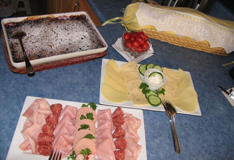 Blue Grouse Country Inn Bed & Breakfast