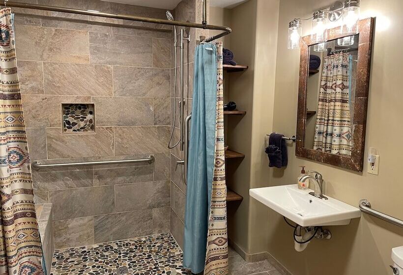 Bobcat Inn Bed And Breakfast