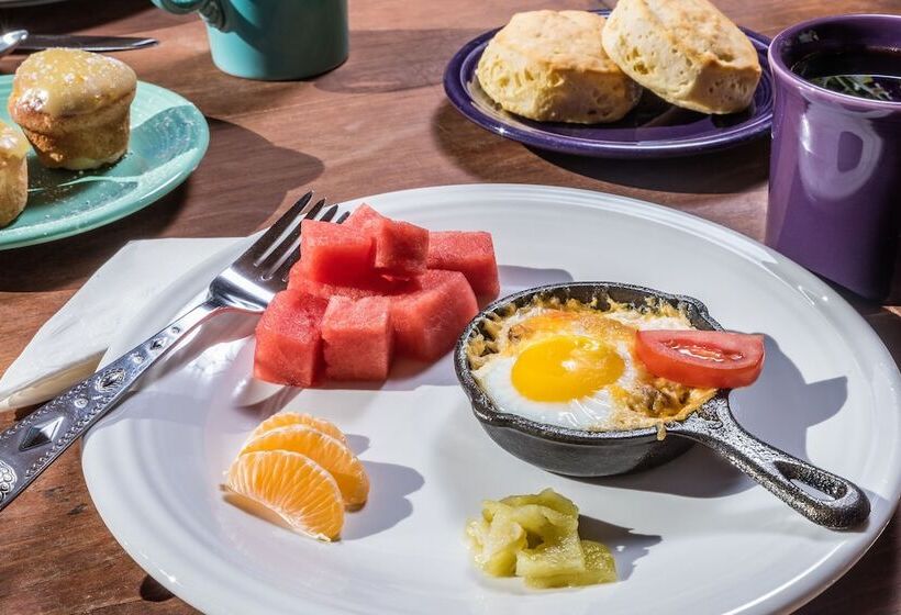 Bobcat Inn Bed And Breakfast